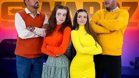 Я заставлю твоего папочку кончить первым